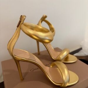 GIANVITO ROSSI BIJOUX 105 GOLD METALLIC LEATHER SANDALS SIZE 37.5 NEW